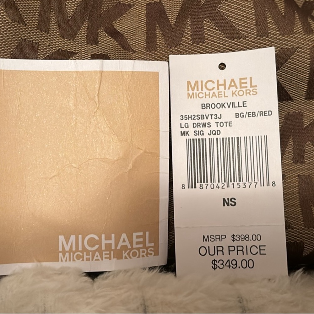 Michael Kors medium size purse - Picture 3 of 10